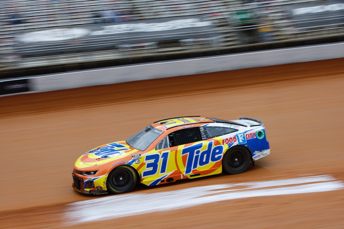 Justin_Haley_'s tweet photo. 6th in the @FoodCity 500! Appreciate everyone at @tide &amp; @KauligRacing  for the hard work. It’s been a tough start to the year, but we will keep working hard. https://t.co/GbzzNHBbkS