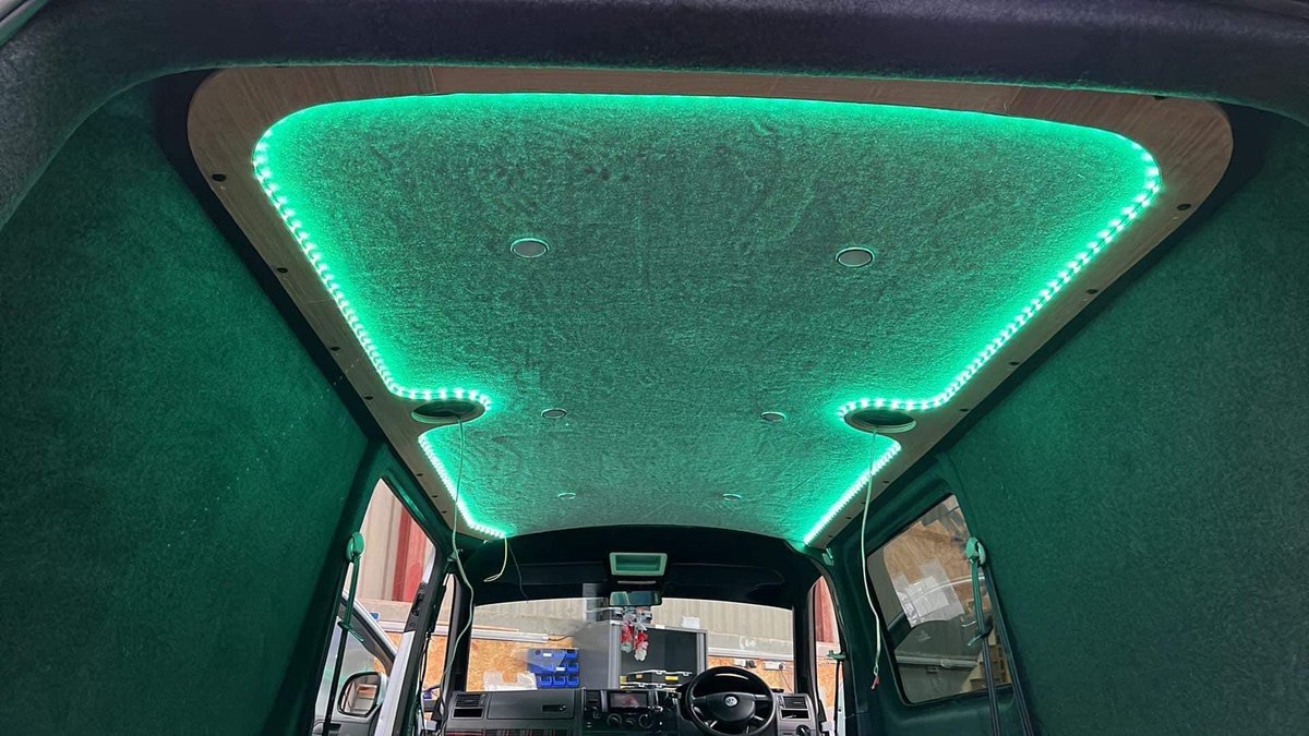 FlameConverts's tweet photo. Happy Bank Holiday🐣

Why not light up your summer get away with some LED lighting?⚡️

What colour is your favourite?💡 https://t.co/btn2GW0aq8