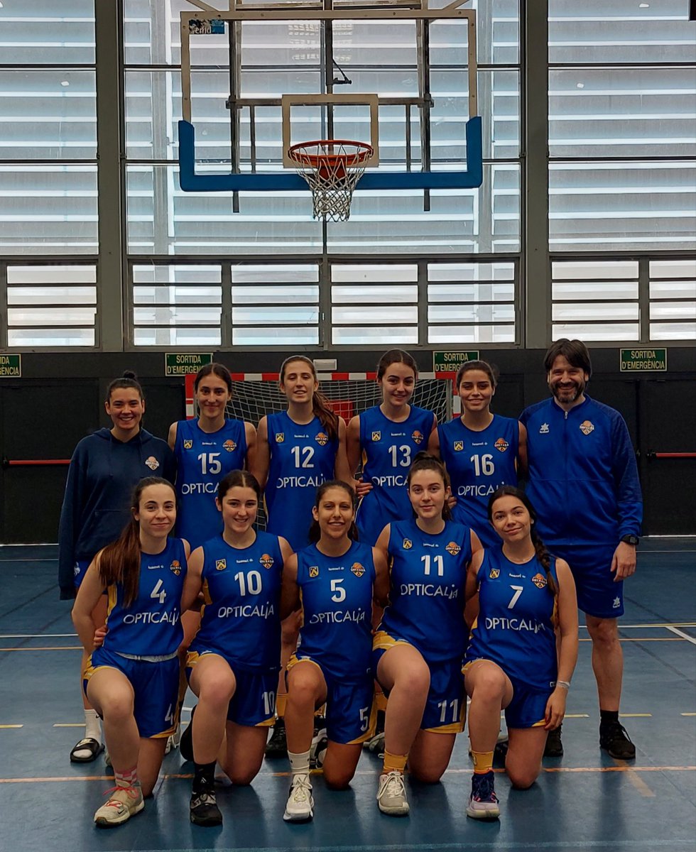 Las Junior Esp de @ugeragasaski finalizan en sexto puesto de la categoría A del Torneo de @cbblanes tras 4 partidos muy disputados contra equipos de gran nivel. Penúltima gran experiencia de este gran EQUIPO. Orgulloso de vuestros valores deportivos. Seguimos soñando!
#UgeGara