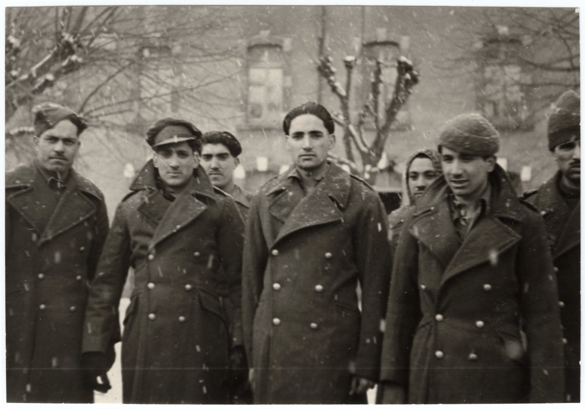 GheeBowman's tweet photo. Indian twitter - Can you help?
I’m trying to trace an Indian Army Prisoner of war from the Second World War. He may be in the photo below. His name was Jai Lal, he was born around 1922 in Madina village, Godhana Tehsil, Rohtak, about 90 kms west of Delhi, in #Haryana . https://t.co/92amkKSNQg