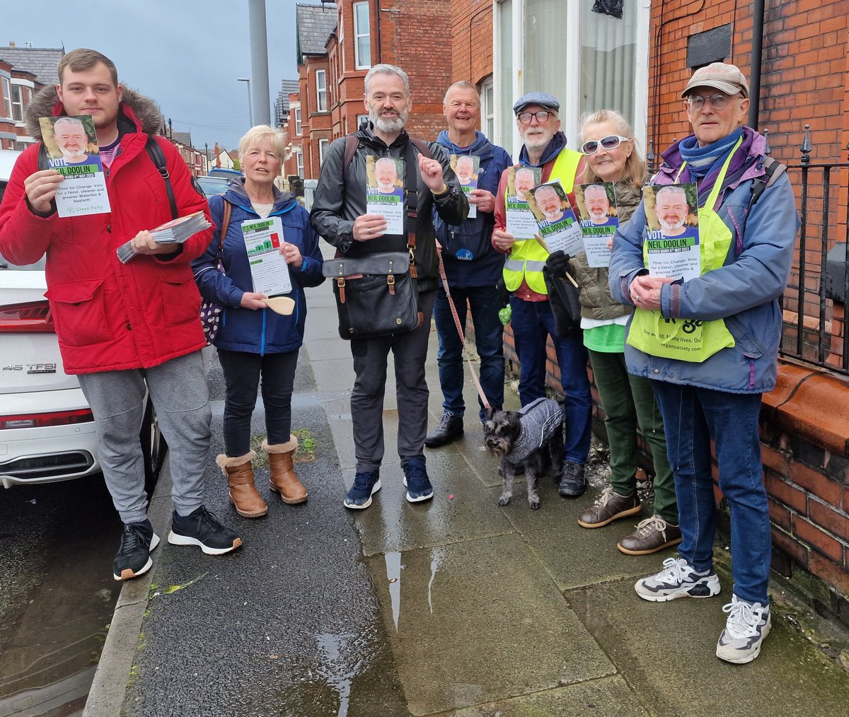 NeilDoolin1's tweet photo. Thanks to everyone who came out in the rain for our brilliant action morning in Waterloo & Seaforth. People are turning away from Labour and want change for #churchward #getgreenselected #votegreen https://t.co/IGprHLTmEh