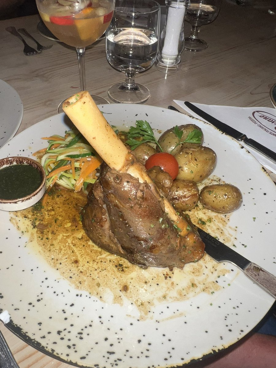 Spending the first week of the Easter Holidays in Portugal, having some much needed r&amp;r before heading back out on placement for the last 5 weeks of the PGDE course <a href="/abdnpgdeprimary/">@AbdnPGDEprimary</a>