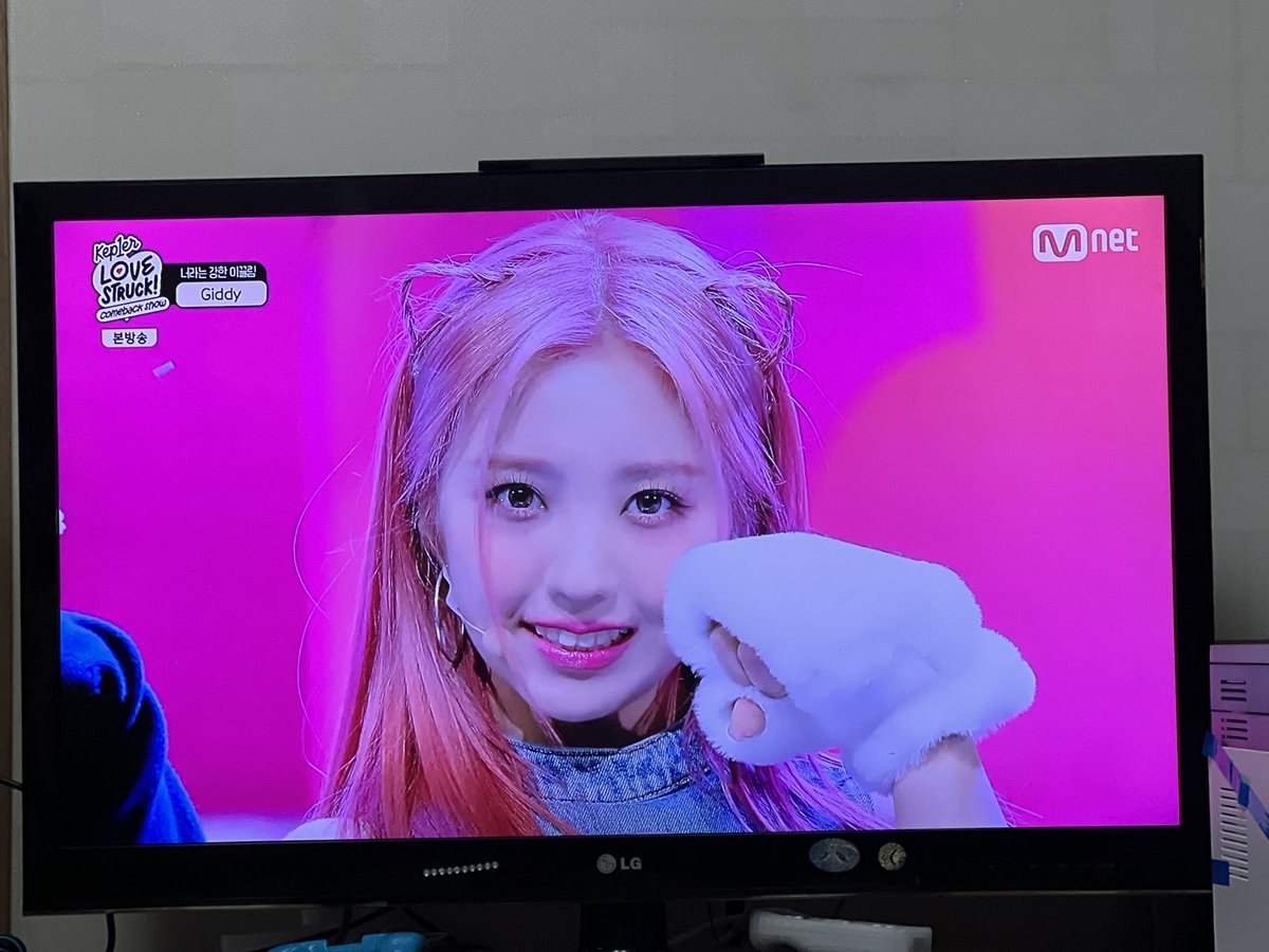 _princessrabbit's tweet photo. @M2MPD @official_kep1er #Kep1er_COMEBACKSHOW  #Kep1er #케플러 @official_kep1er
케플러최고! 케플러짱! 기디 많이많이 들어야지😍 모든게 완벽했던 컴백쇼!! 우리예서…알고봤더니 아기고양이였더라구요🥹 완벽하게 보여준 엠피디…정말 사랑합니다🫶
수록곡무대부터 일본타이틀에 다양한 컨텐츠까지!!! 알차다최고다💗💗 https://t.co/55RF6TJnnq