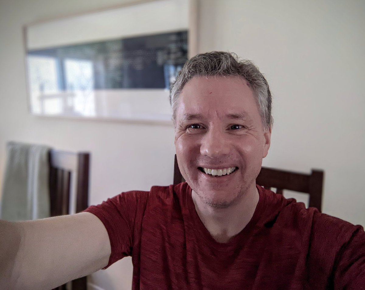 DrRob_Thacker's tweet photo. At 10 on the @TVeinotteShow it's your #EasterMonday dose of #sciencefiles. @smuhalifax is actually closed today, but on air anyway. Call in with your Q's 1 877 801 8255 #scicomm https://t.co/v2uPLYp5OE