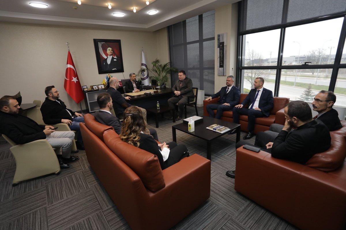 Milliyetçi Hareket Partisi Sakarya Milletvekilimiz <a href="/M_Levent_Bulbul/">Muhammed Levent BÜLBÜL</a>, Sakarya İl Başkanımız Oğuz Alkaş ve 28. Dönem Sakarya Milletvekili adayları; Ahmet ziya Akar, Hüseyin Ekşi, Sezer Şengöz ve Nesrin Burnazoğlu’nu Odamızda misafir ettik.  Adaylarımıza başarılar diliyorum.