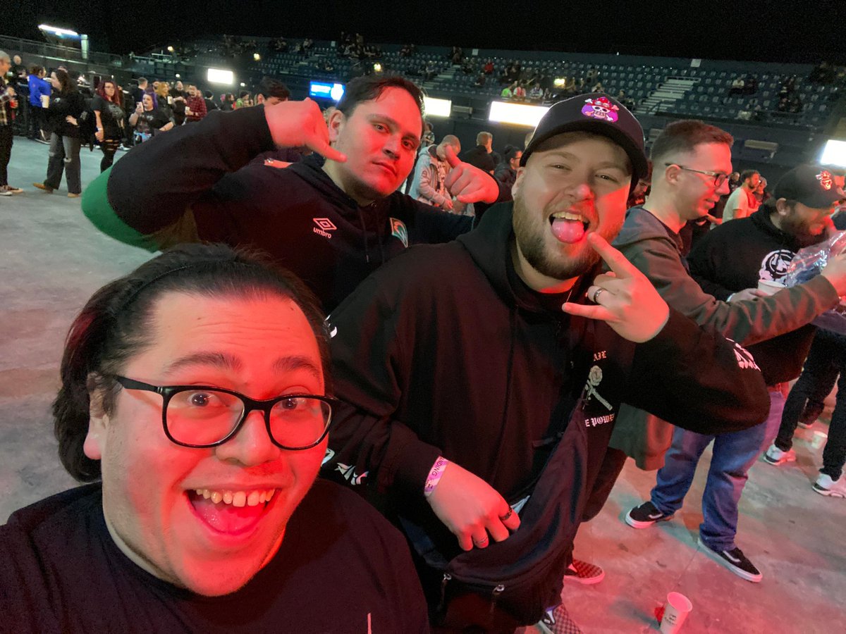 Concert squad #friends #squad #concert #metal