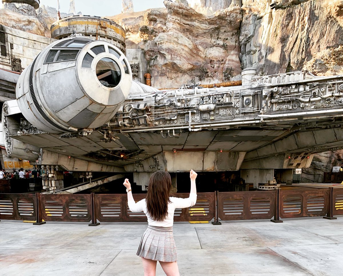 Saintwick_SxS's tweet photo. Star Wars: Galaxy's Edge, 2019
vs Star Wars Celebration, 2023 🪐⭐️
#StarWars #StarWarsCelebration #Disneyland https://t.co/gsxRTmi1FQ