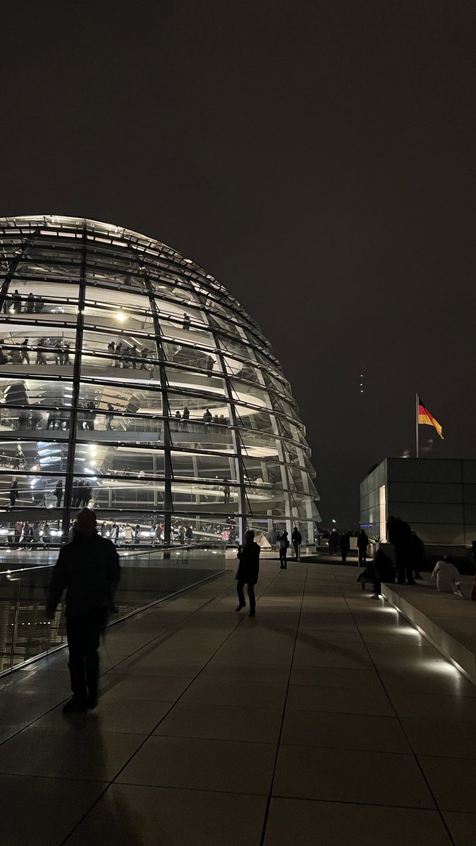 theomcx's tweet image. 2 mois que je voyage (Berlin, Norvège, Corée, Japon) mais j&apos;ai surtout découvert le fait de voyager seul et c&apos;est INCROYABLE

je me suis jamais senti aussi LIBRE, je vais où je veux quand je veux, je fais des rencontres improbables et j&apos;ai appris à apprécier ma propre compagnie🙏🏻