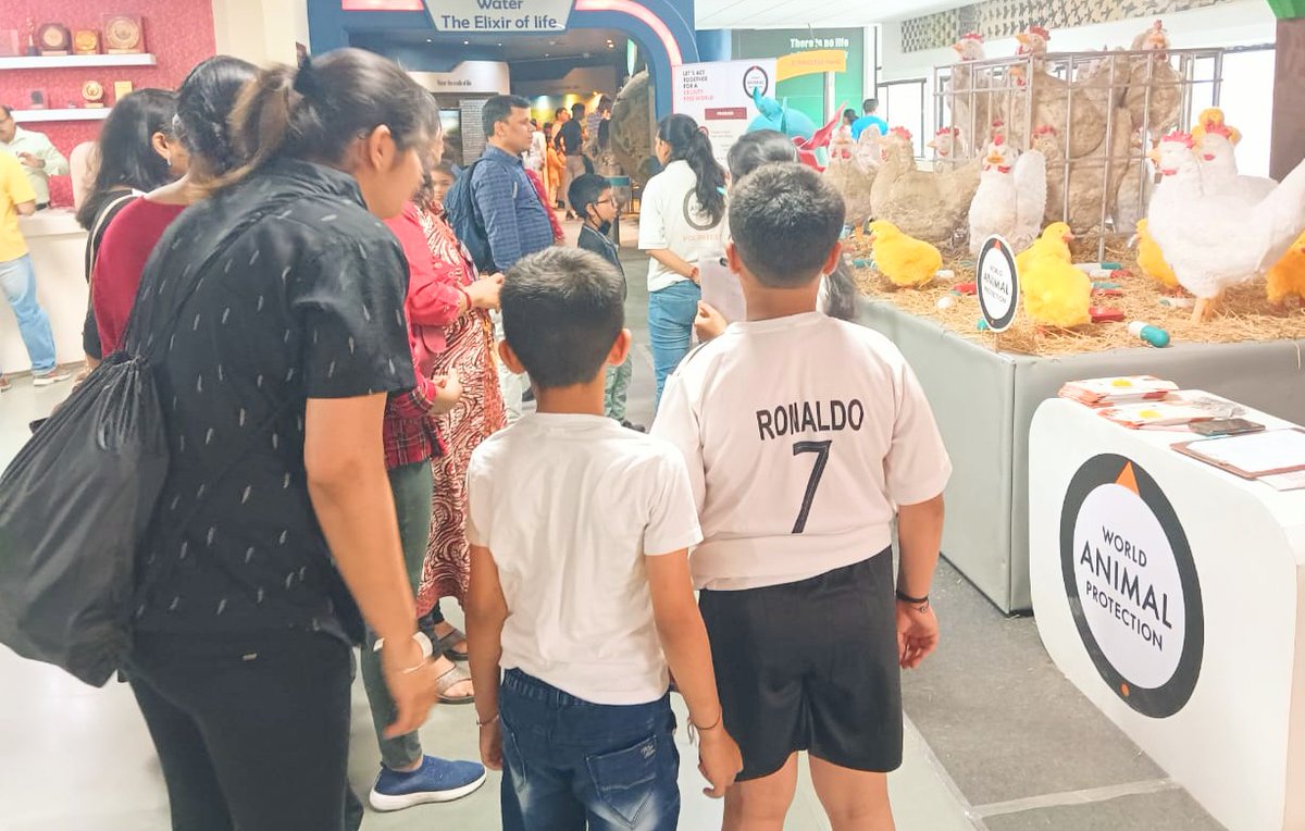 MoveTheWorldIN's tweet photo. Visit National Science Centre in Delhi and discover why you should demand improved welfare to End Superbugs. Join Us: https://t.co/7mskAYxdVY
#EatBetter #EndSuperbugs #AMR #AdaptGreen
@SciMuseumDelhi @MinOfCultureGoI @M_Lekhi @secycultureGOI @Mugdhareads @iyer_ramdas https://t.co/mM8SiZtRFb