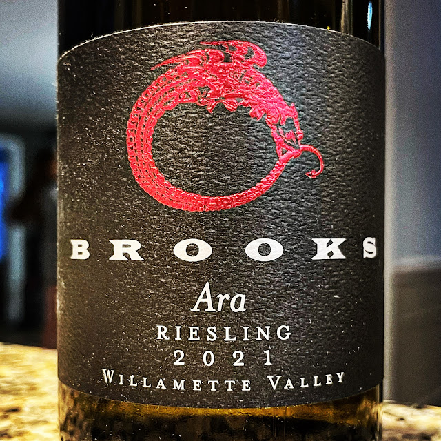 ICYMI on the #NittanyEpicurean the 2021 Ara #Riesling from @brookswinery #wine #oregon #oregonwine #WillametteValley #WillametteValleywine #wvwine
nittanyepicurean.blogspot.com/2023/03/2021-b…