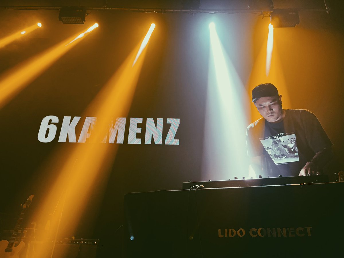 6kamenzcrew's tweet photo. We proudly to present our crew's #turntablist "#DJROOTSICK"

#breakin' deejay and many more styles (#hiphop, #funk, #boombap and more)

DM for work or email 
6kamenz.bkk@gmail.com https://t.co/2lj87CYLoA