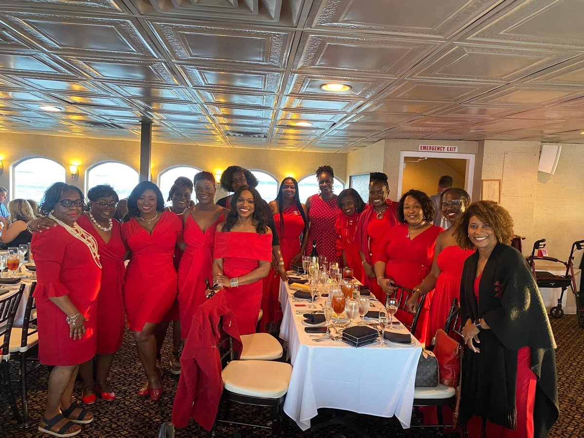 OctaviaNews's tweet image. 24 years of Sisterhood, Scholarship, Service, &amp;amp; Social Action! Happy 24th Deltaversary my beautiful Line Sisters of our Beloved Delta Sigma Theta Sorority, Inc.! We love &amp;amp; miss you Natasha! Love my Sorors! Love my DST!🔺🐘❤️😘🥰 OOO-OOP #Spring99 #April10th #Synergy17 #LoveMyDST