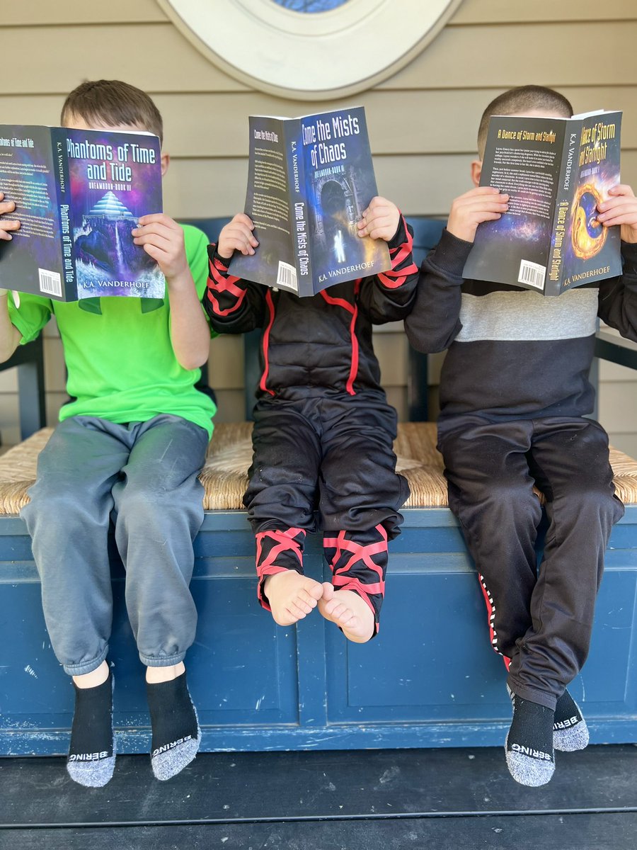 My most loyal (and adorable) fans 💛💜 #nephews #auntlife #dreamborn #indieauthor #fantasybooks