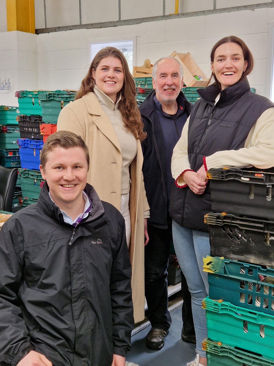 Feeling lucky to have support from people like our friends at <a href="/StonebondP/">Stonebond</a> who are regular donors 💚 
Donations like this make all the difference to local people struggling to afford the essentials right now, while we build a future where no one needs emergency food. Thank you!