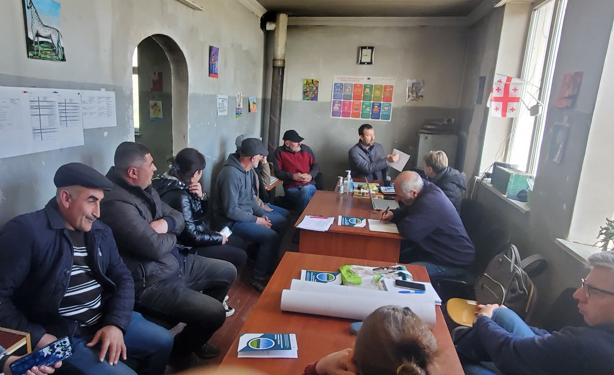 📣 Capacity-building workshops held in priority pilot areas of village pastures in Naniani (Gurjaani municipality), Ganakhleba (Dmanisi municipality) and Sno (Kazbegi municipality) villages introduced the novel methodology of holistic planned grazing to local farmers🌾