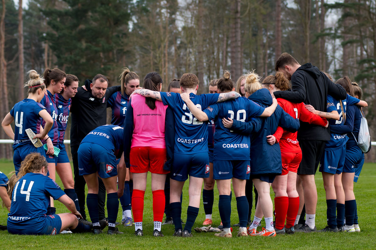 .@HTAFCWomen vs @FyldeWomenFC
 #UTT #WeAreNational #HerGameToo #BornToBeFylde #FAWNL #football @wssmagnews
 @SheKicksMag 
flamingcreations.co.uk/htwfc-vs-afc-f…