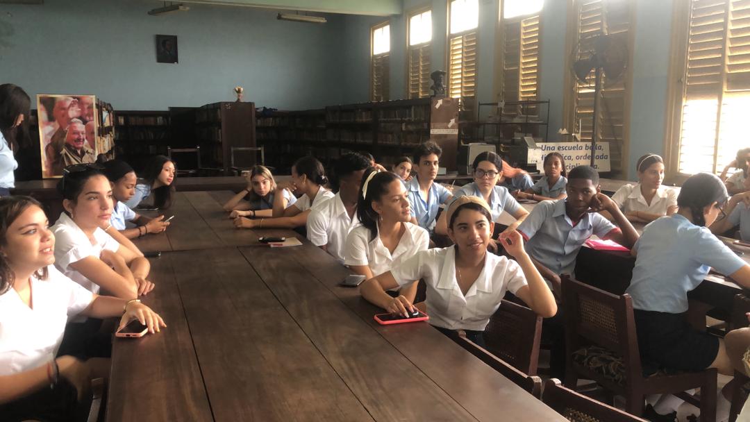 IpuCuquiBosch's tweet photo. En el @IpuCuquiBosch continúa la preparación de nuestros educandos para la prevención al consumo de drogas. @CubaMined @dpestgo @dmesantiago2019 @Gob_StgoDeCuba @FundichelyRosa @RaulSamon @AngelaTellezJ #MejorEsPosible https://t.co/rNmGn4x085