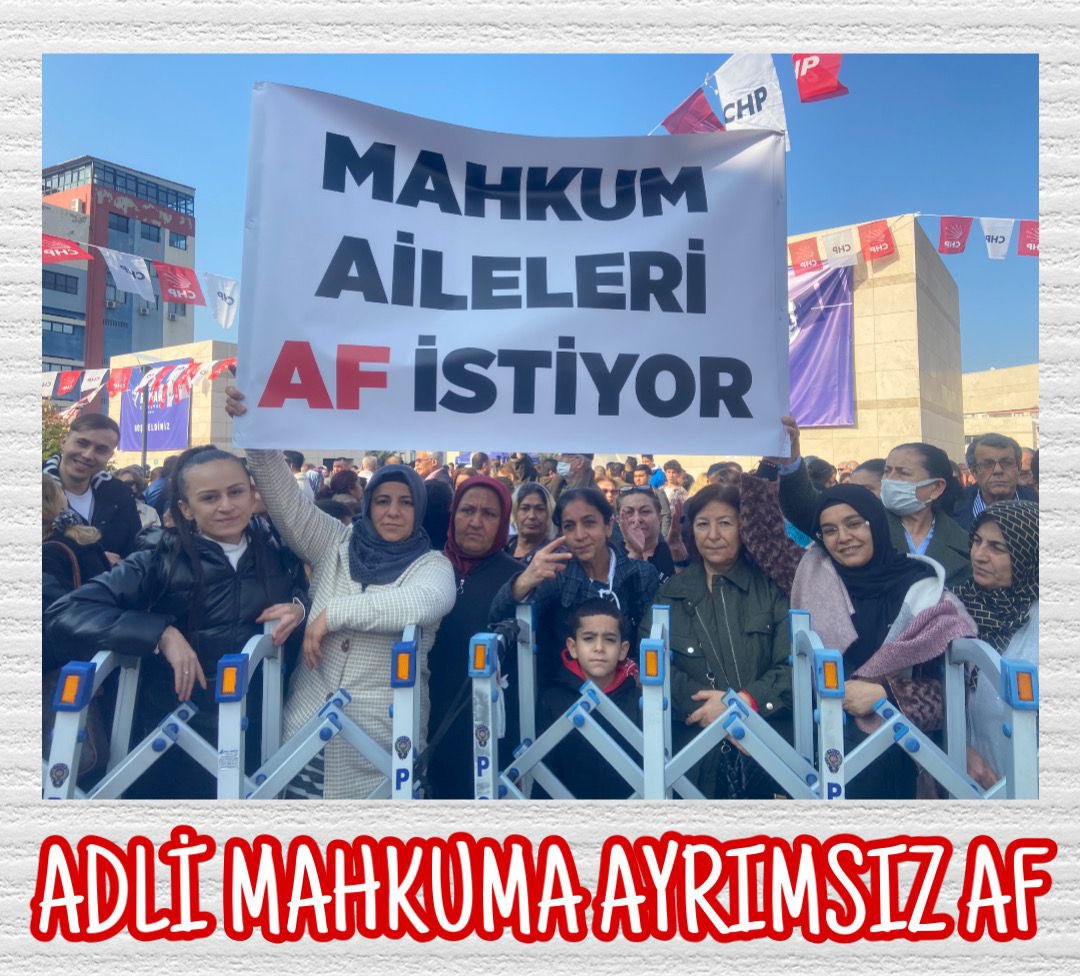 esracandan3534's tweet photo. Kapalıdaki mahkumların eli kolu bağlı olup cezaevlerinde kaderlerine bırakılmıştır. 10 milyon mahkum ailesiyiz. Kapalıdaki mahkumlar, 20-30 metrekare yerlere kapatılmakla ıslah olmaz. Hükümetin yapacağı asıl görev onları topluma kazandırmaktır.

AFveBarış ittifakı 
@RTErdogan @BY https://t.co/wFQKGWrjtZ
