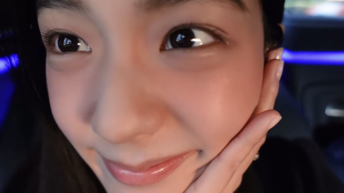 It’s been four month since i’m being inactive in here, right? Alias kangen banget. 😭