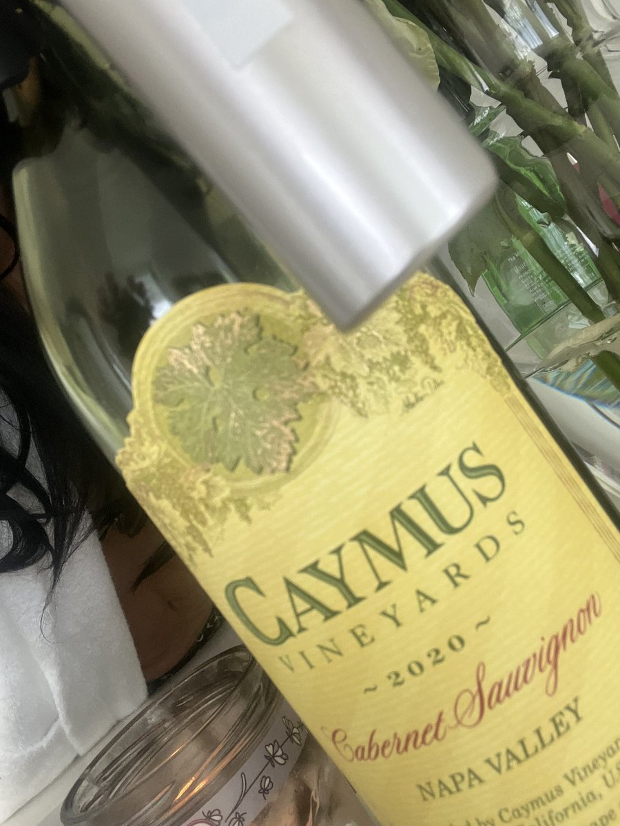 ilarasa's tweet photo. Had the most beautiful Easter date, indulging in delicious food and sipping on one of my favorite wines with an extra special someone.
Hoping everyone had a wonderful Easter celebration filled with love and happiness. #EasterDate #SpecialMemories #GoodFoodGoodWine https://t.co/Ju5DlCo0VX