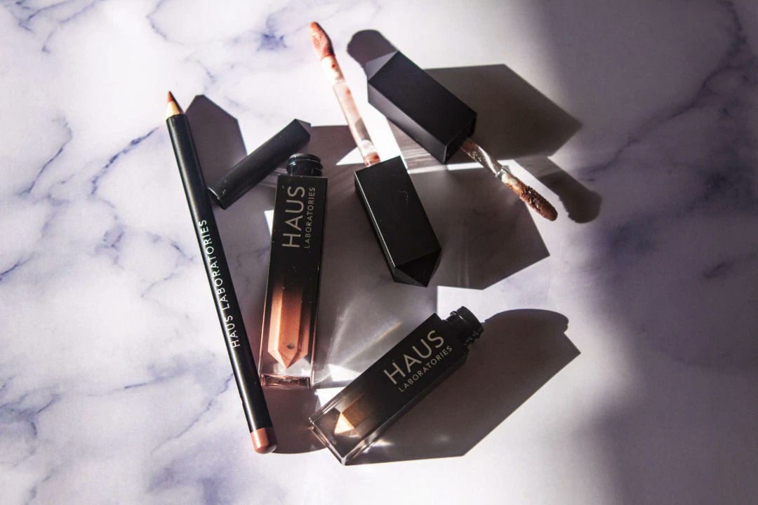 momstylesquad's tweet photo. https://t.co/egpo7zHRto

HAUS LABS BY LADY GAGA: MAKEUP THAT’S JUST AS FIERCE AS YOU ARE
#hauslabs #hauslabsladygaga #ladygagahauslabs @hauslabs #hauslabsbyladygaga #hauslipliner #hauslipgloss #ladygagabeauty #ladygagahausbeauty https://t.co/mKO9OGmwVA