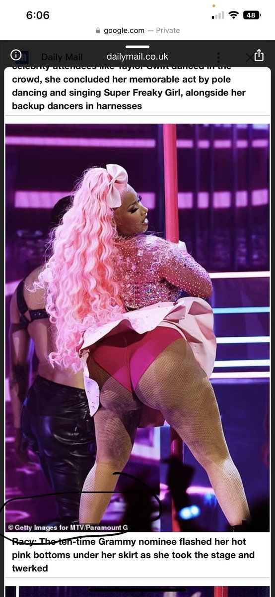 Malibudollface's tweet photo. Now you just saying anything. But since you bought up FAT.. #HeftyHefty https://t.co/GlkjYEhoDy