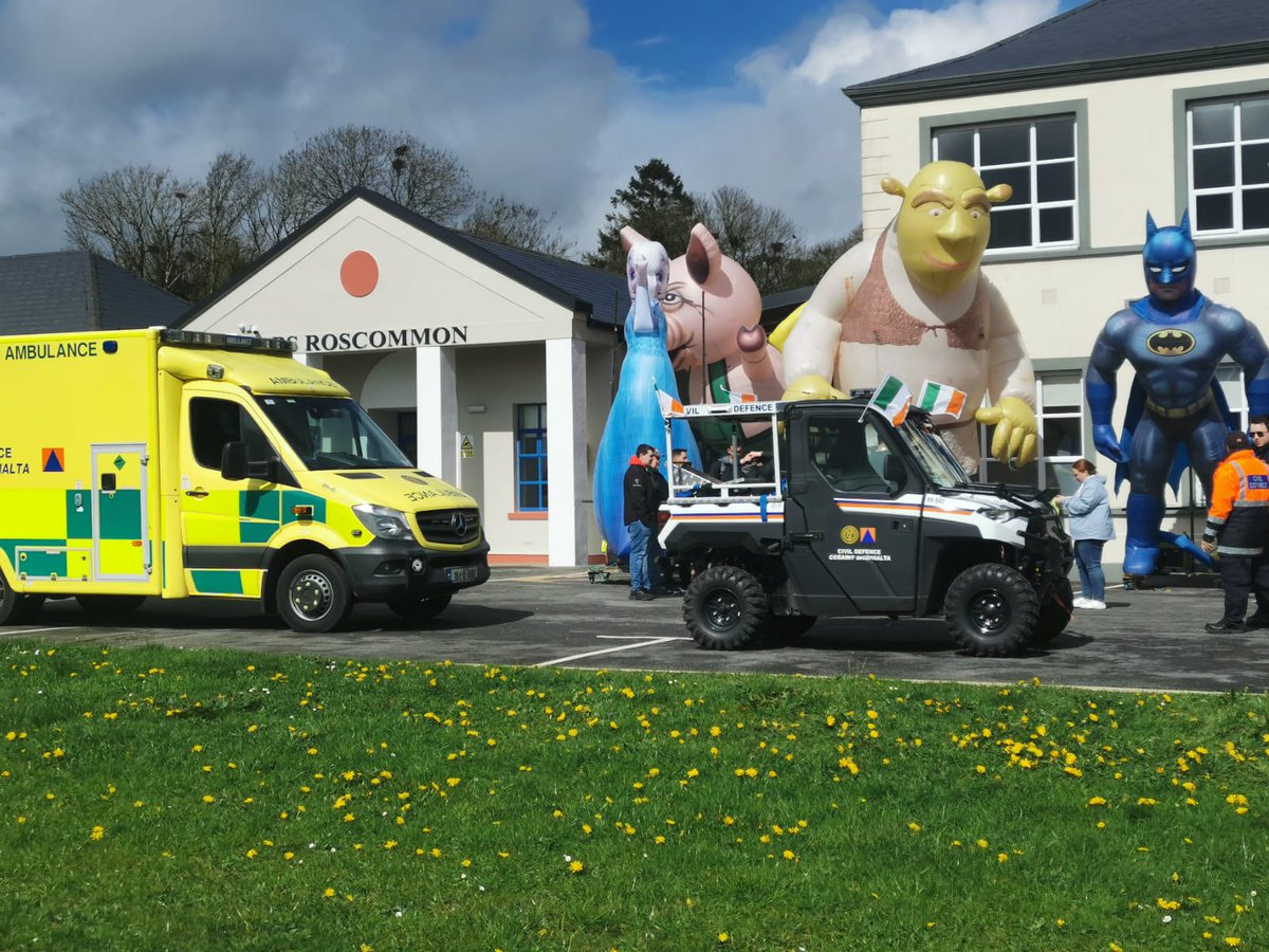 RoscommonD's tweet photo. To end our EGGciting weekend. We took part in the Roscommon Easter Parade.
Congratulations to the Roscommon Easter Parade committee, who organised another successful Easter parade.
#roscommonparade #rossies #easterweekendfun https://t.co/pocxiiBqBW