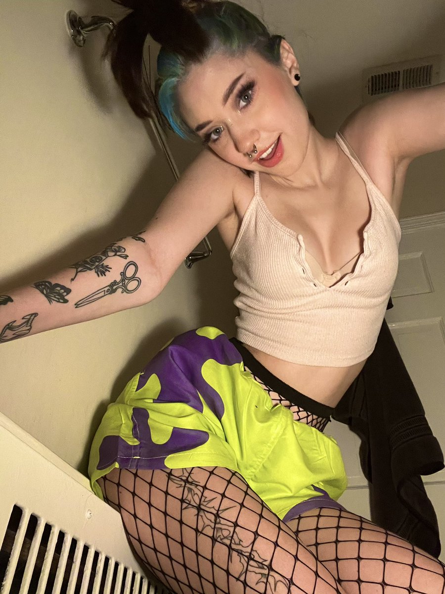 bill pullbackskin on Twitter: "go sub if ur a freaky weirdo! https