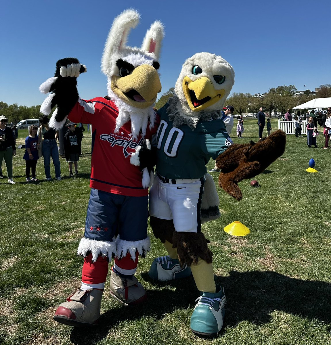 Had an EGGcellent time the @WhiteHouse #EasterEggRoll with friends!