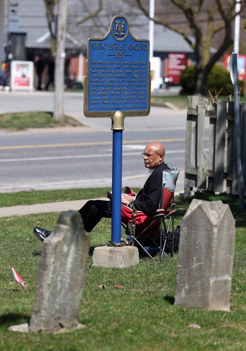 76 year old, James Russell has chained himself to the NEGRO BURIAL GROUND sign &amp; started a hunger Strike in Niagara-on-the-Lake hoping that the Town will unearth, clean and restore 19 headstones that the Town's employees buried decades ago.