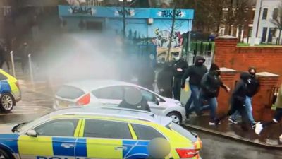 kulture_watch's tweet image. Recently there have been at least 3  unnotify, illegal unionist paramilitary linked gatherings that the PSNI turned either a blind eye to or actually assisted.   🤫