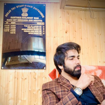 N_Tehsildar's tweet photo. #NewProfilePic https://t.co/VUCemcIbO9