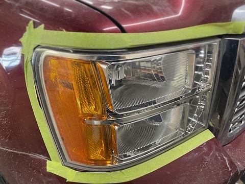SCADTX's tweet photo. A Little Headlight Restoration For Ya! 😌 Only @SCADTX (254) 624-6724 📞 Give Us A Call! #headlight #headlightrestoration #autodetailing #autodetailshop #autodetailer #killeen #killeentx #supercobraautodetailing https://t.co/B2tTokHGbA