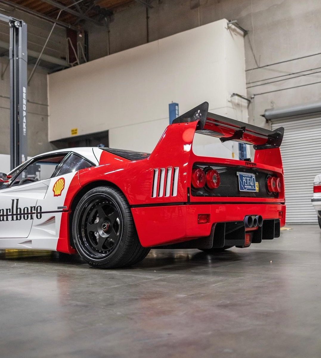 DailyFerrariTM's tweet photo. Ferrari F40LM 👀 https://t.co/3mgkMapLNC