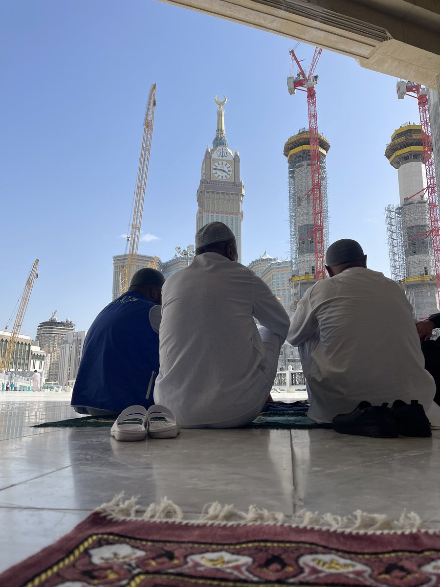 اللهم لا تجعل رمضان يمضي إلا وقد 
 غفرت لنا .. ومن النيران عتقتنا ..
و عفوت عنا وسامحتنا..وعلى طاعتك
وحبك ثبّتنا ..ومن أهل جنتك كتبتنا

 #مكبرات_المساجد_حاجه_وطمانينه