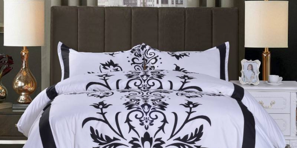 pandacomforter's tweet photo. Black and White Jacquard Luxury Duvet Cover
Nothing Can Replace My Bedroom 😍 https://t.co/6Zg807KKh8
#cozybedroom #bedroominspo #designideas #homesweethome #bedroomeyes https://t.co/at9kymE7fo