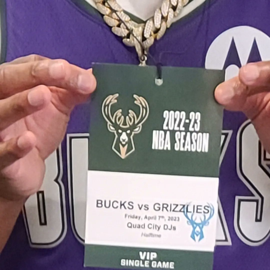 ChainShawty's tweet image. #milwaukeebucks halftime performance #1seed #fiservforum 18K+ #fans ‼️💪🏾💯 #blessed beyond belief 🙌🏽🙏🏽