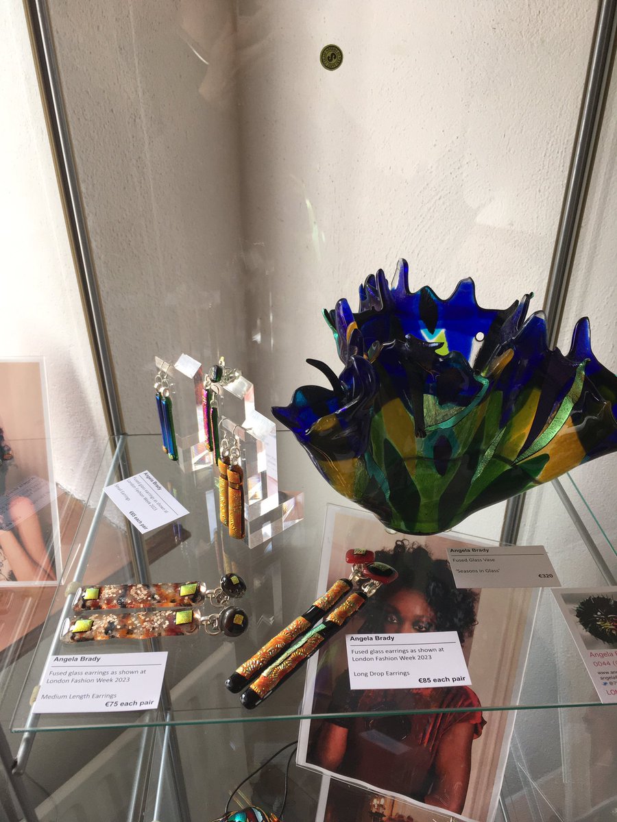 AngelaBradyDesigns tweet media