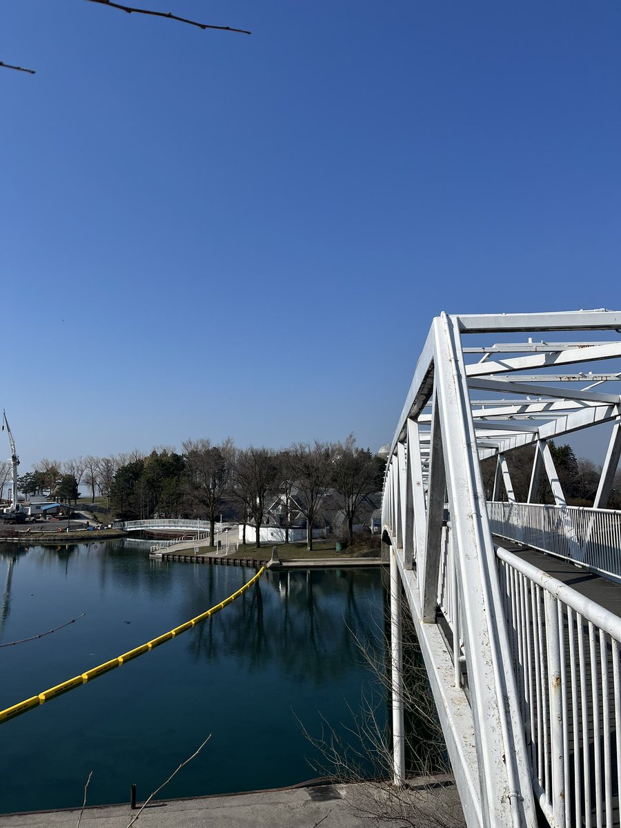 sheelios's tweet photo. world class cities have 2 things in common. Great public transit, and great public spaces. Let’s save one for Toronto @ONPlace4All #OntarioPlace https://t.co/LZGuQwpXw8