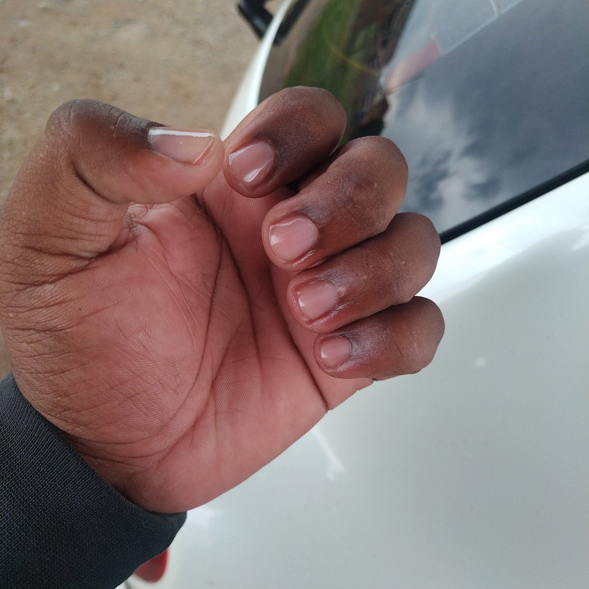 Mela’s bestie on Twitter "Hands look like they would throw off your PH