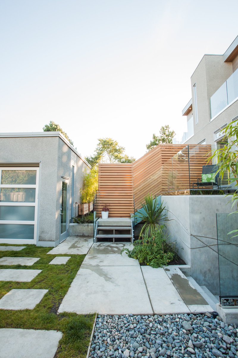 aryzedev's tweet photo. Where it all began, our first multi-family project where one home became two. Parallel on Bushby Street in Victoria, BC. https://t.co/5Kx5VKtzD0