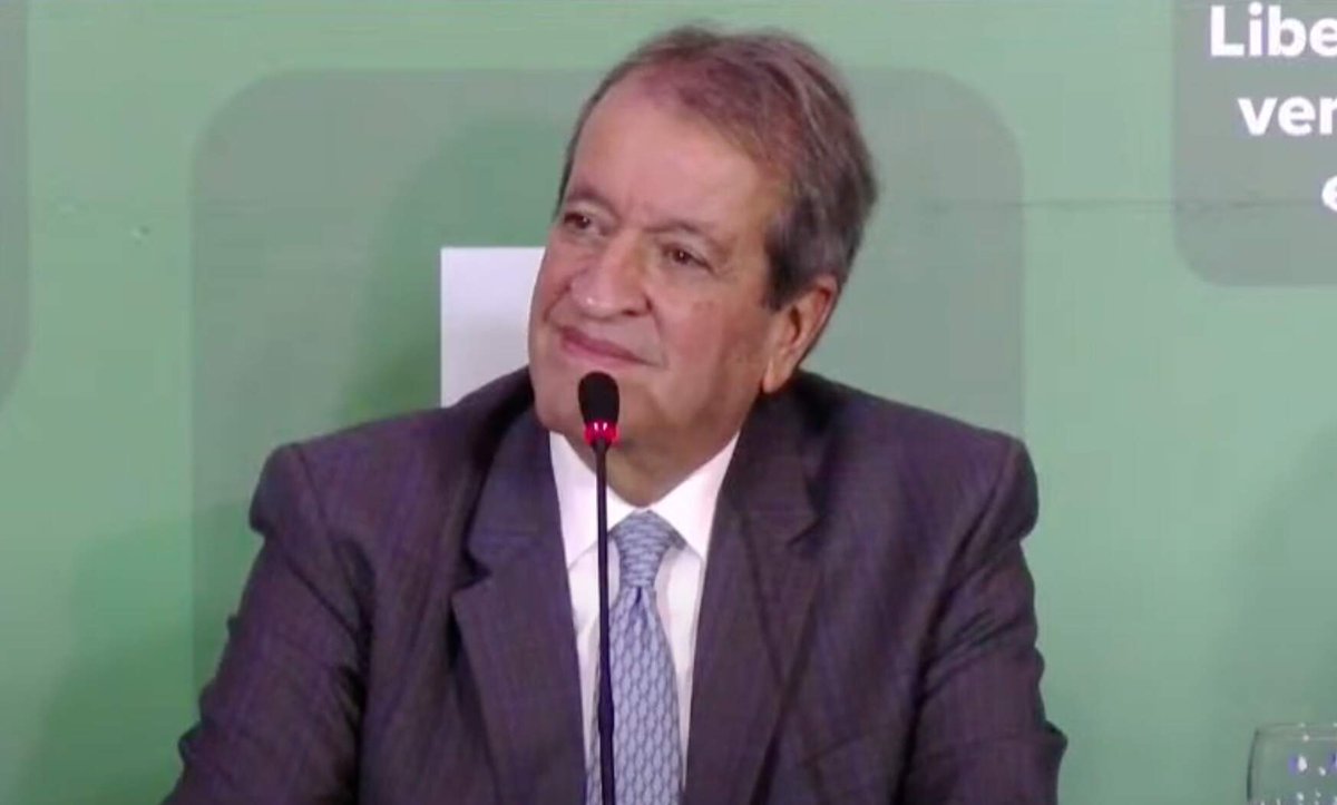 jadsonlimanovo's tweet image. Valdemar é #hospitalizado em #Brasília e #poderá #fazer #cateterismo         O Presidente do Partido Liberal ... Saiba mais sobre ese conteúdo no site Brasil em Pauta Noticias.
Clique no Link: is.gd/ph7S45 #brasil #economia #política