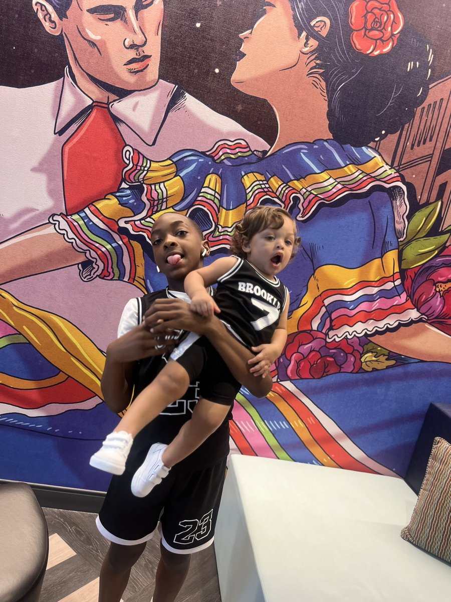 MappKeyanna's tweet photo. Easter Weekend with my Crew 🖤
#boymom https://t.co/7bLceleS8S