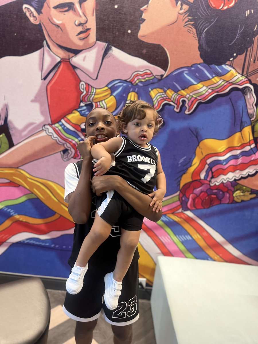 MappKeyanna's tweet photo. Easter Weekend with my Crew 🖤
#boymom https://t.co/7bLceleS8S