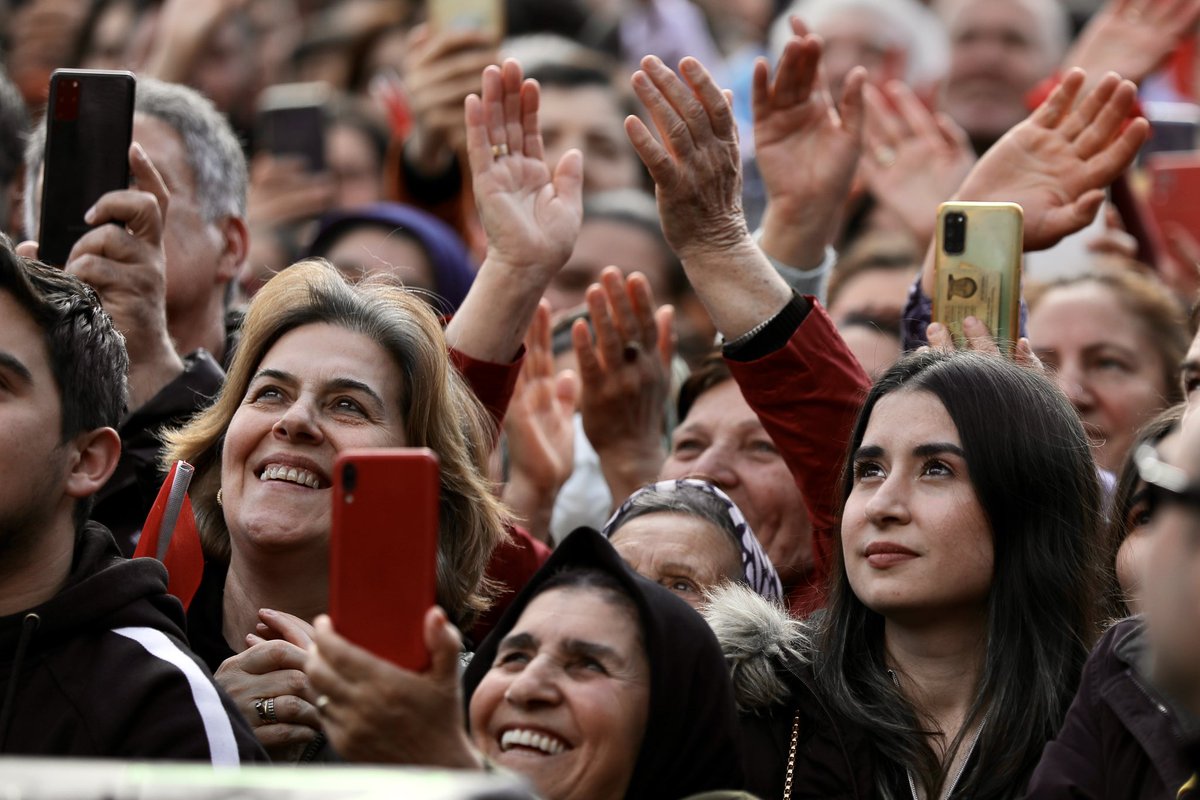 ekrem_imamoglu's tweet photo. Teşekkürler Tokat. 👏👏👏

Bugünün işini yarına bırakmayacağız, bu seçimi ilk turda kazanacağız. https://t.co/WoXA0Muw2E