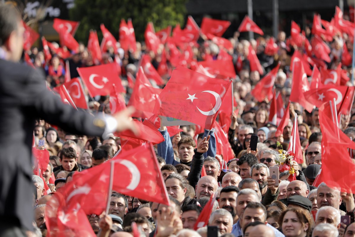 ekrem_imamoglu's tweet photo. Teşekkürler Tokat. 👏👏👏

Bugünün işini yarına bırakmayacağız, bu seçimi ilk turda kazanacağız. https://t.co/WoXA0Muw2E