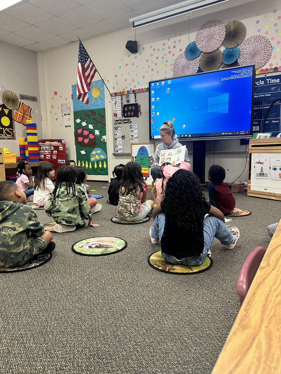 Thank you <a href="/kimboUNT/">KimFelts</a>  for spending time with my class. You’re an amazing counselor. <a href="/HumbleISD_OE/">Oaks Elementary</a>