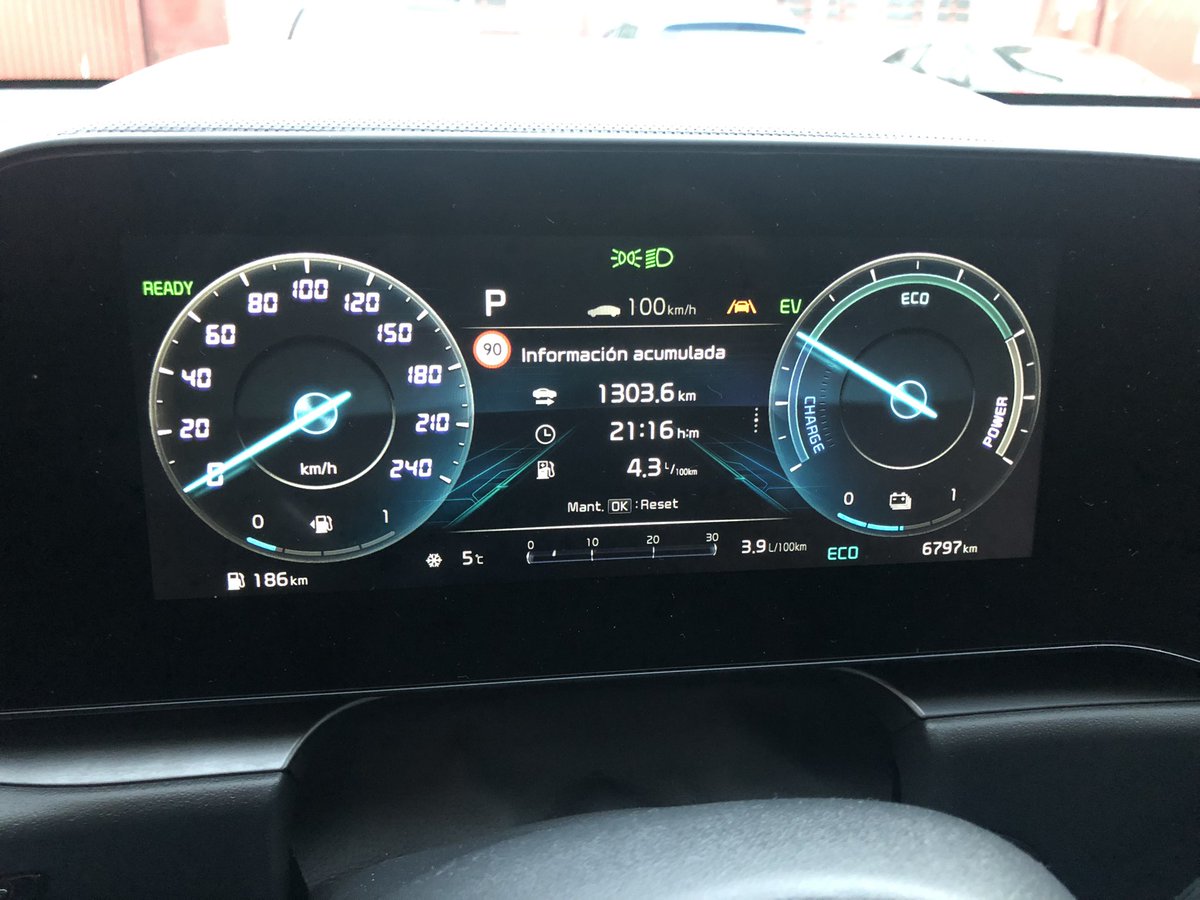 jgarnacho's tweet photo. @KiaPrensa_ES @KiaEspana Seguro que es de alguno de estos Niro… HEV, PHEV o EV https://t.co/ApXG4By9Hv