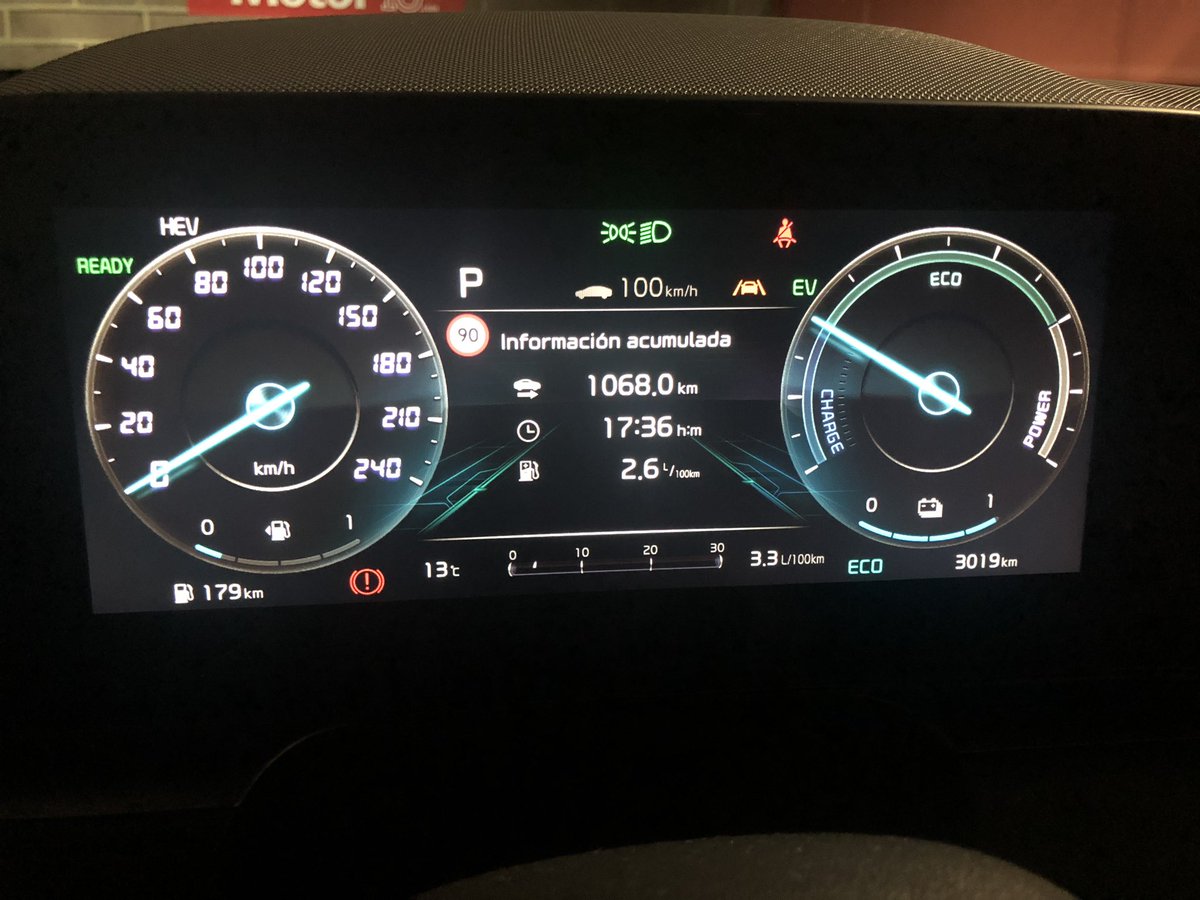 jgarnacho's tweet photo. @KiaPrensa_ES @KiaEspana Seguro que es de alguno de estos Niro… HEV, PHEV o EV https://t.co/ApXG4By9Hv