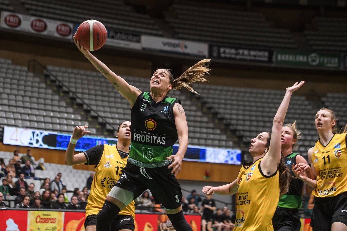 ⛹️‍♀️ MVP #LFChallenge: ¡Estas han sido las mejores jugadoras de la 🇯3⃣0⃣!

1⃣ Stepanie Martínez - <a href="/cb_alqazeres/">C.B.AL-QAZERES</a>
2⃣ Kate Andersen - <a href="/cb_alqazeres/">C.B.AL-QAZERES</a> 
3⃣ @galamestres - <a href="/Penya1930/">Club Joventut Badalona</a>
4⃣ <a href="/CeeliaFiorotto/">Celia Fiorotto</a> - <a href="/CBClaret/">CB Claret Benimaclet</a>
5⃣ <a href="/ClitanIva/">Clitan De Sousa</a> - <a href="/cbalcobendas/">Baloncesto Alcobendas</a>

🖐 Quinteto ideal ⬇
feb.es/2023/4/10/balo…